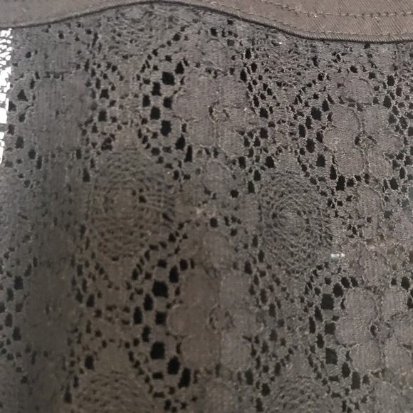 🕶Black Denim vest with lace detail on back - Picture 7 of 13